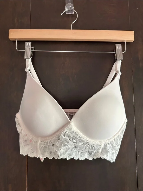 PINK Victoria's Secret Lace-Trim White Padded Bralette