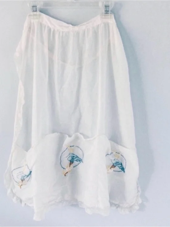 Vintage Sheer White Apron with Lace Trim, Pockets and Embroidered Blue Birds