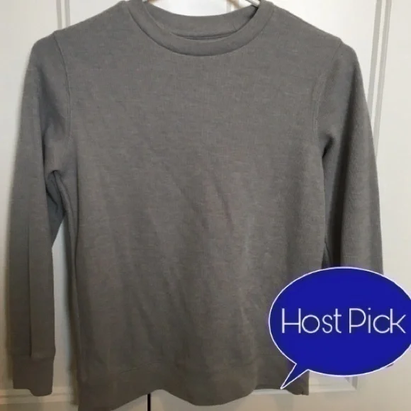 Boys size 8 medium Old Navy gray sweatshirt
