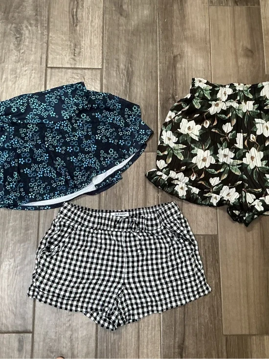 Old Navy Black & White Gingham Cotton Shorts