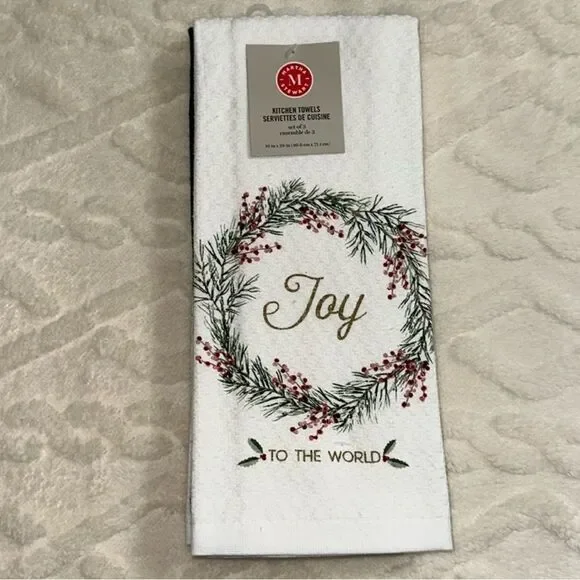 MARTHA STEWART White Gold Red Wreath Green Cotton Kitchen 3 Towel Gift Set