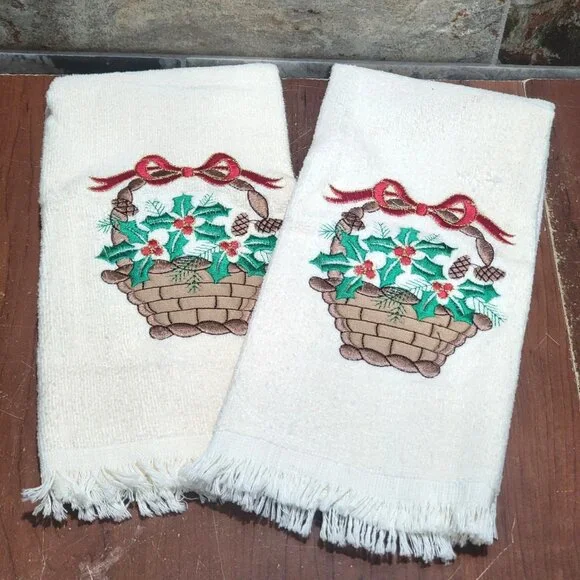 Embroidered Christmas Holiday Finger Tip Hand Towels Baskets Set of 2