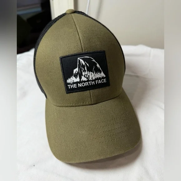 Like New The North Face Small Medium Patch Logo Emblem Olive Green and Black Hat