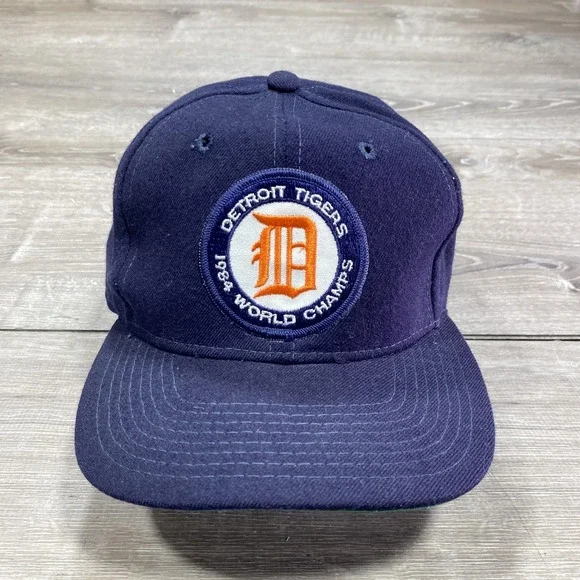 Vintage Detroit Tigers Hat Cap Fitted Mens 7 1/2 MLB Baseball Sports Specialties