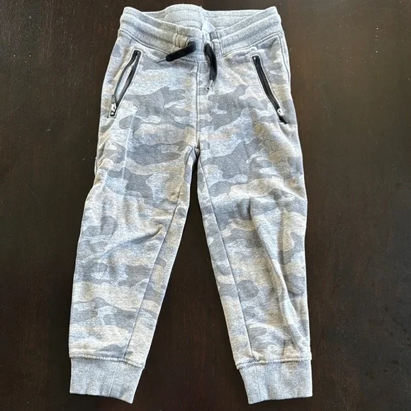 Old Navy Gray Joggers with Tapered Fit