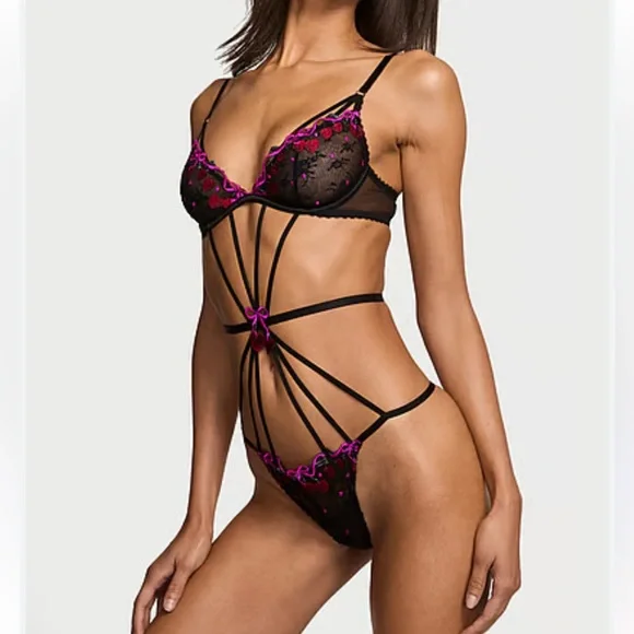 Victoria’s  secret Cherry pop Embrodery Strappy Teddy  size M NWOT