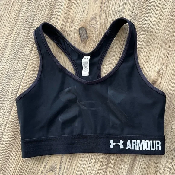 Under Armour Black‎ Sports Bra with Racerback Design