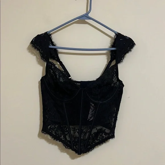 Victoria’s secret Black Lace cap sleeve Corset Bustier Top size L NWOT