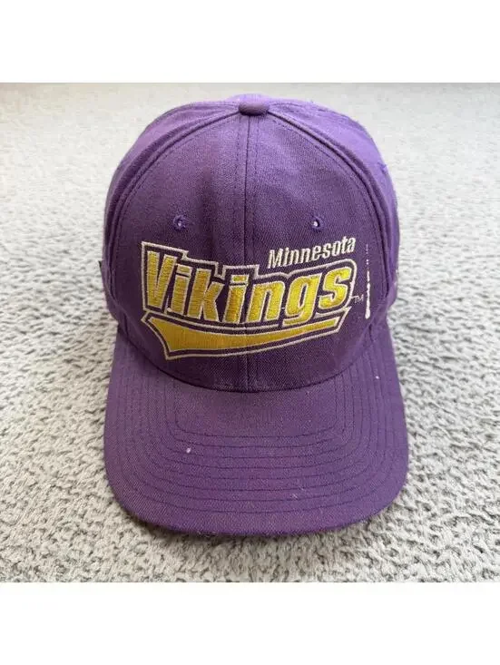 Vintage 90s Minnesota Vikings Starter Pro Line Fitted Hat Purple NFL 7 7 1/4