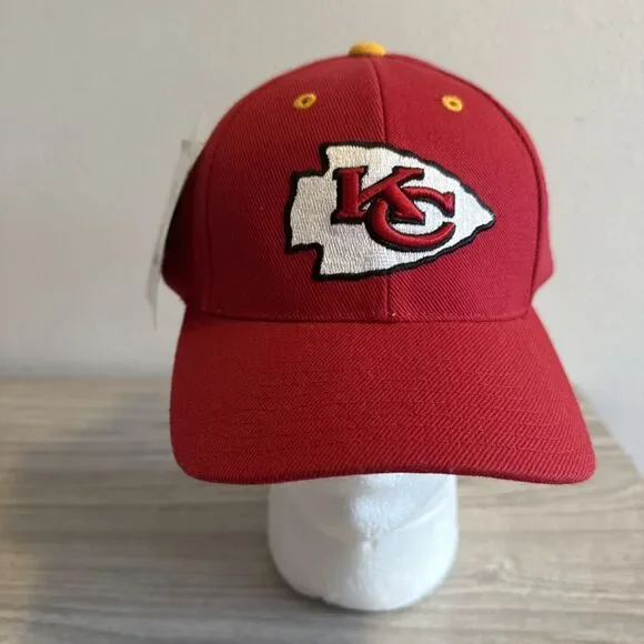 Vintage Logo‎ Athletic Red Kansas City Chiefs SnapBack Hat Cap NFL NWT