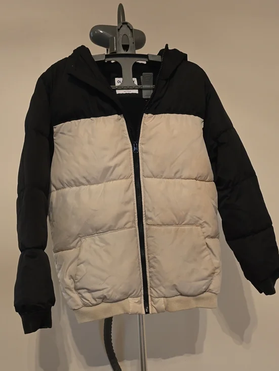 Old Navy Black and Cream Colorblock Puffer Jacket