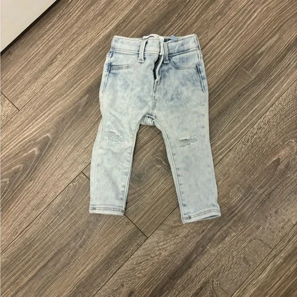 Old Navy Baby Girl Ballerina Light Blue Skinny Jeans Size 12m