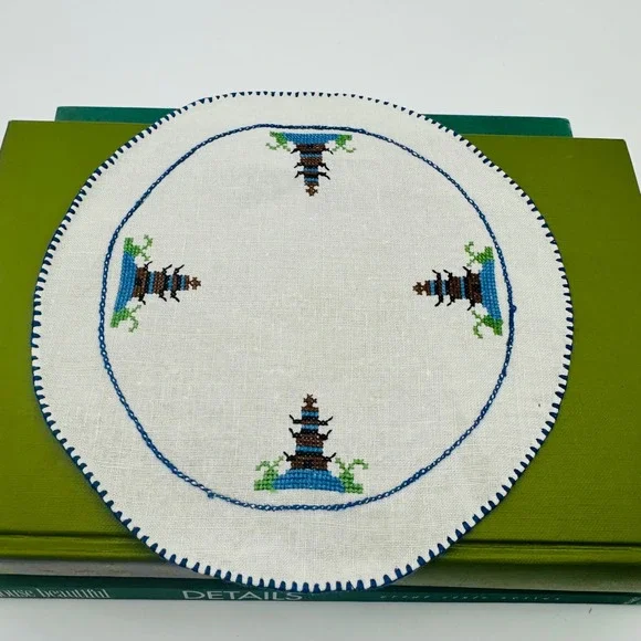 Vintage Hand Embroidered Pagoda Round Linen Doily Blue White 7 Inch