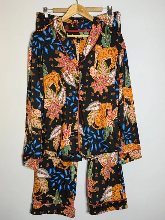 Room Service Black Floral & Tiger Print Pajama Set Long sleeve and Pants Size XL