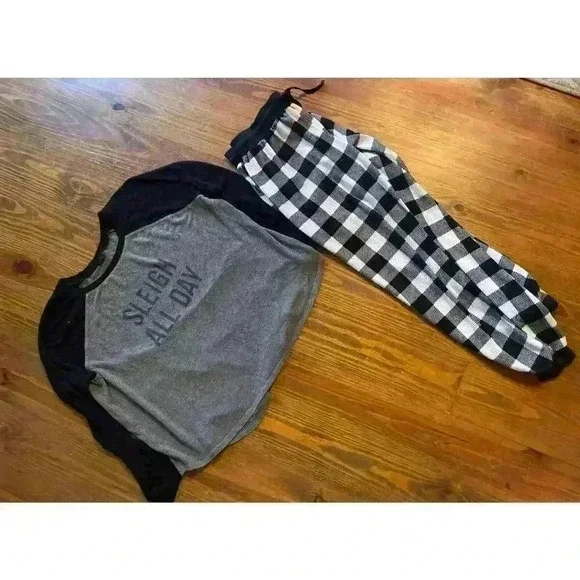 Free Press Buffalo Plaid Christmas 