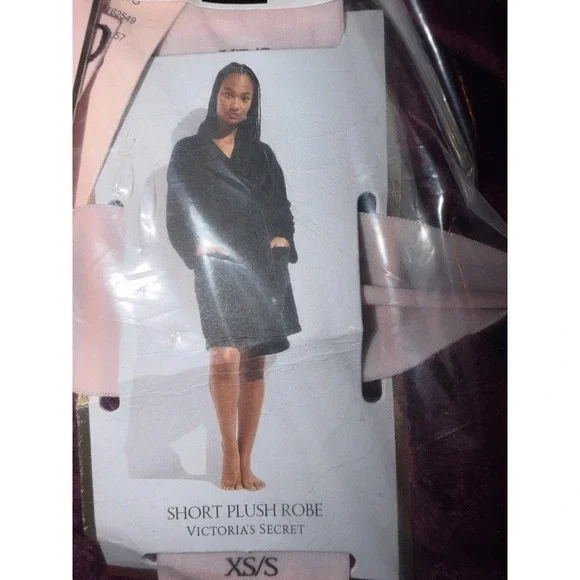 Victoria's‎ Secret Short Plush Robe Burgundy XS/S Tie Waist Sexy