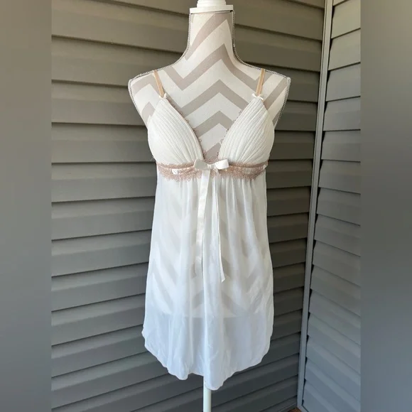Linea Donatella Women's White and Cream Blouse Sz S