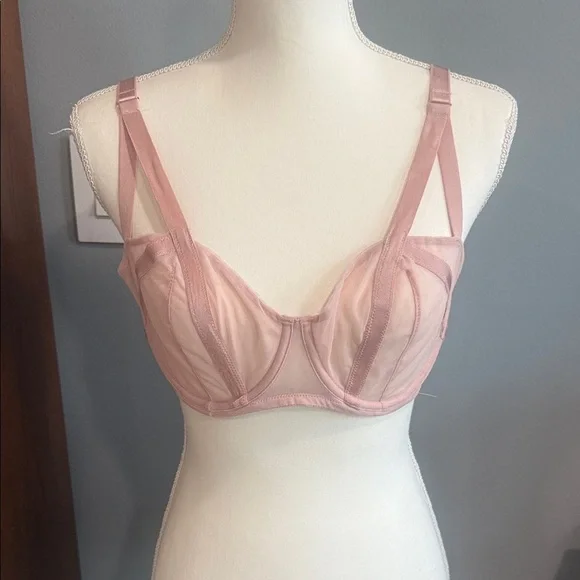 Victoria's Secret Blush Pink Bra