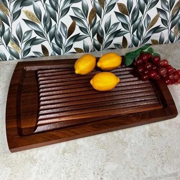 Carvel Hall Carving Board Solid Walnut 17.5x10.5 Brown Vintage Juice Grooves