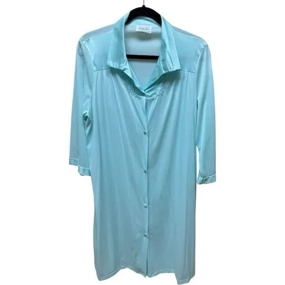 Vintage Nightgown Vanity Fair Baby Blue Button Up Made in USA. Sz M