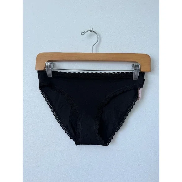 Victoria's Secret Women's Bikini Underwear – Black with Lace Edges – Size Small