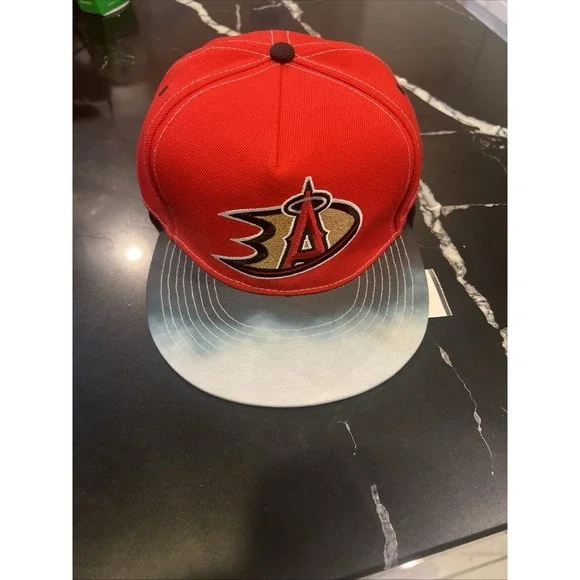 Anaheim Ducks and Angels Snapback Hat - Red/Gray Gradient Brim