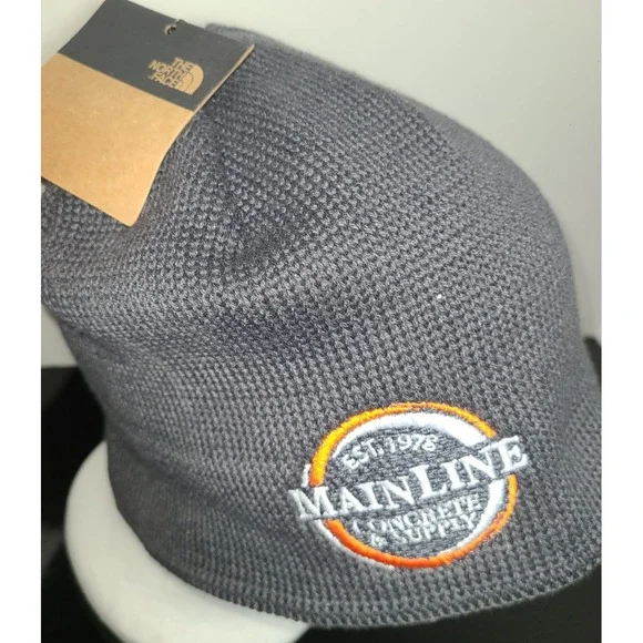 NWT North Face Mens Main Line Concrete Mountain Beanie w Ear Band Warm Gray OSFM