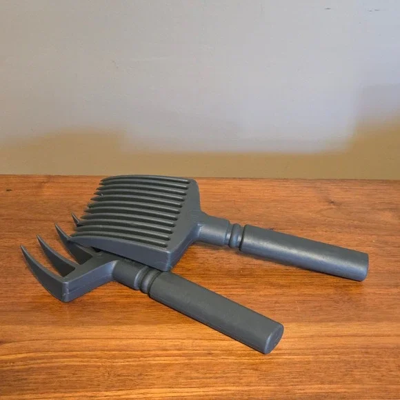 Pampered Chef Quick Shred Meat Claws Grey Nylon BBQ Shredding Tools 2704