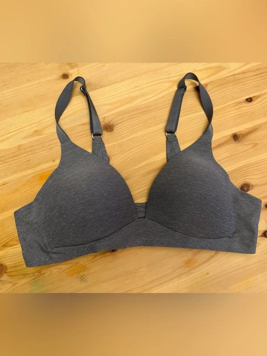 Aerie Real Sunnie Wireless 34A charcoal bra EUC