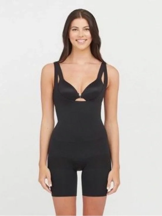 ASSETS SPANX Bodysuit Shapewear Tummy control Black Sz M new