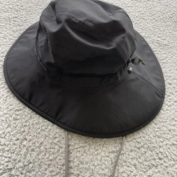 Outdoor Research Gore-Tex Bucket Hats Mens Size M Black  String Hiking‎ Fishing