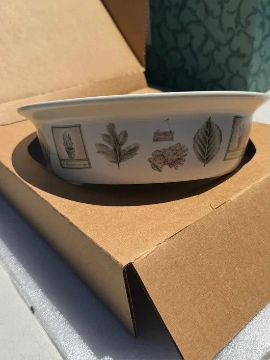 Pfaltzgraff Round Vegetable Serving Bowl. Brand New. 1.5qt / 1.4L