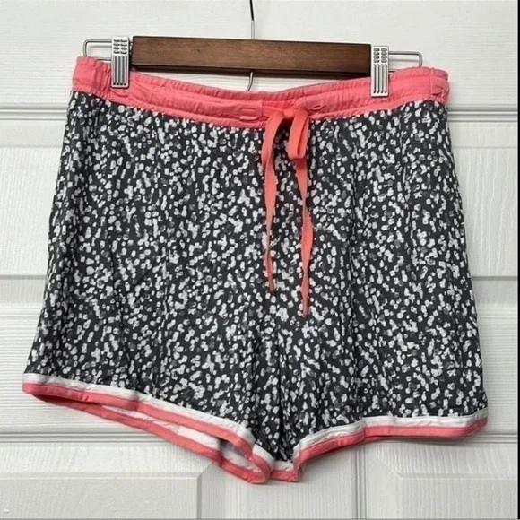 Women’s soft small shorts