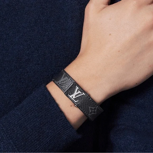 Louis Vuitton Black‎ Bracelet