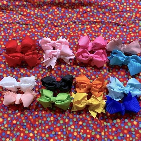 Girl’s Clip-On Hair Bows  NWOT Hair Clips Accessories Feminine