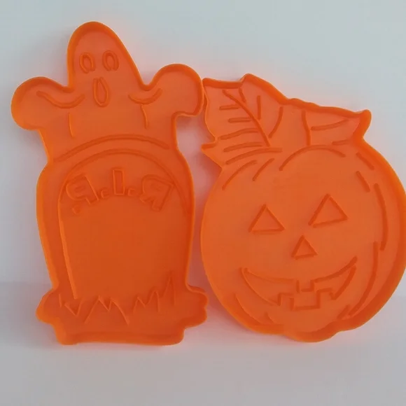 Vintage 1987 Wilton Halloween Cookie Cutters