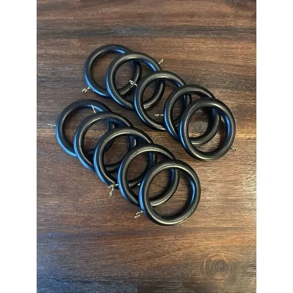 Set of 10 curtain rings
