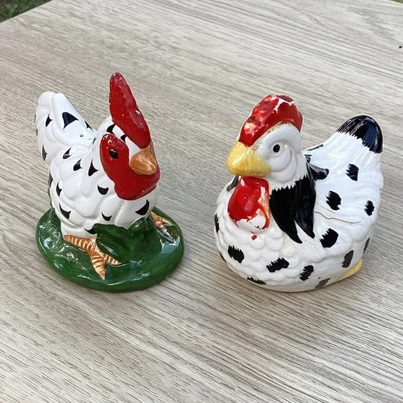 Vintage Ceramic Hen Salt and Pepper Shakers‎ Set Farmhouse Kitchen Decor