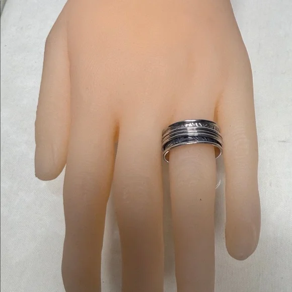 Sterling Silver D’joy Spinner Band Ring size 9 (Fidget Ring) UNISEX