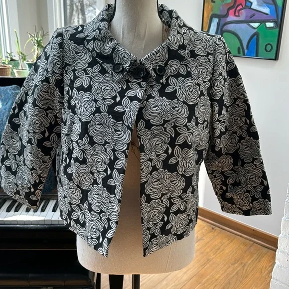 Vintage Floral Blazer 8 | Nine West Floral Blazer 8 | Black  White | 3/4 sleeves