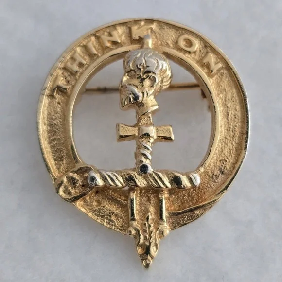 Clan MacLellan Pin Brooch Crest Badge Celtic Scottish Think On Motto Gold Tone