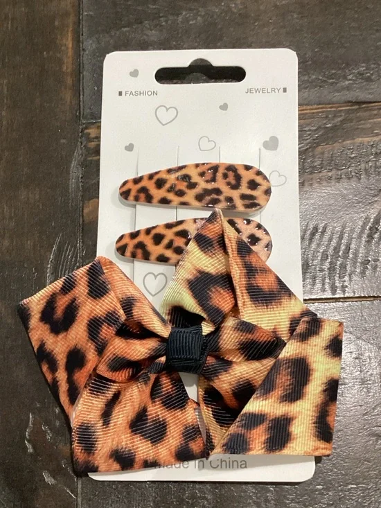 Fashion Jewelry Leopard Print Bow and Snap Clips - Orange & Black