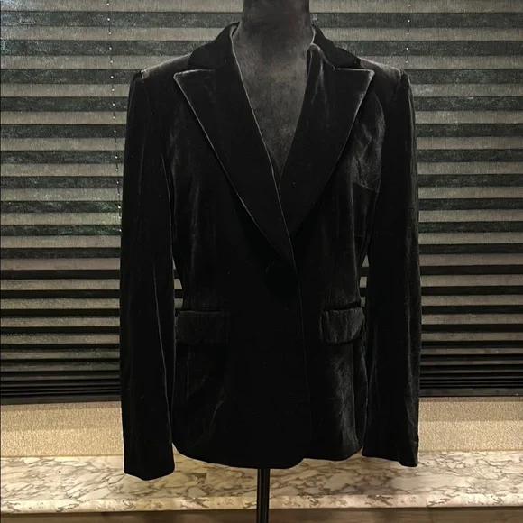 Tahari Women’s Black Velvet Single Button Structured‎ Blazer 8P