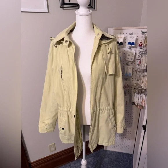 Vintage Women's Pale Yellow Rain/UtilityJacket