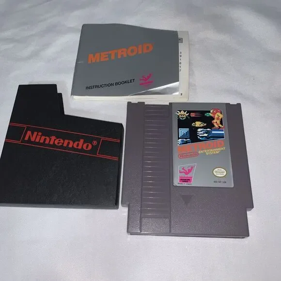 Metroid NES Nintendo Game  (Nintendo Entertainment System, 1987) Manual & Case