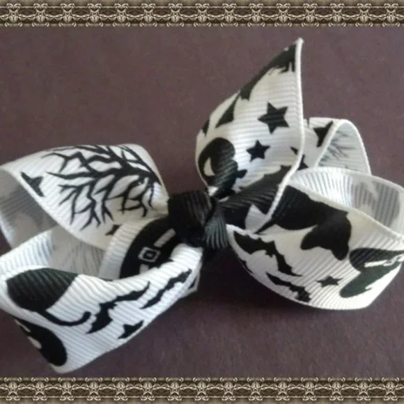 Black & White Halloween Design Hair Bow With Pumpkins Witch Hats & Bats