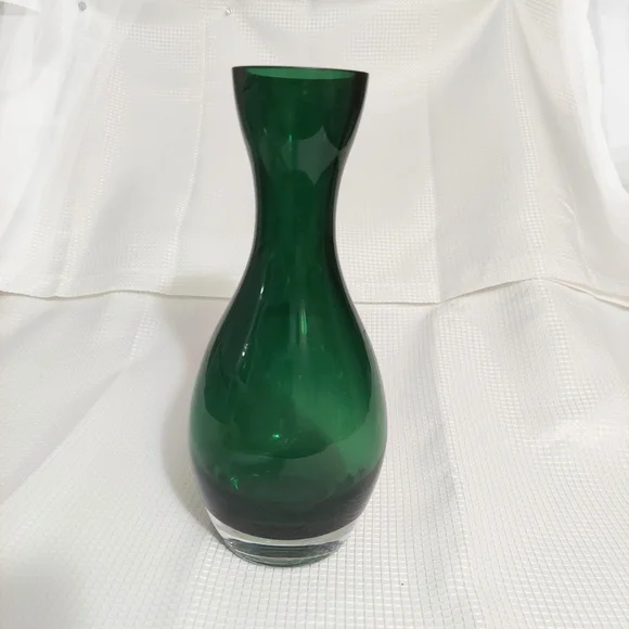 Emerald Diva Crate & Barrel Glass Floral Vase Clear Bottom Poland