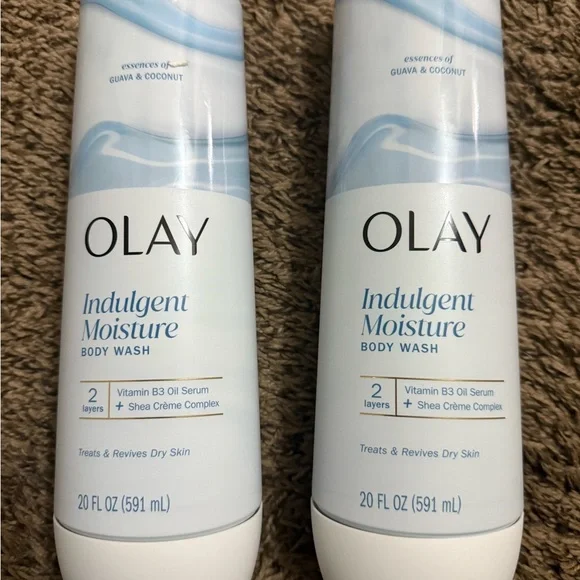 OLAY Indulgent Moisture Body Wash with Vitamin B3