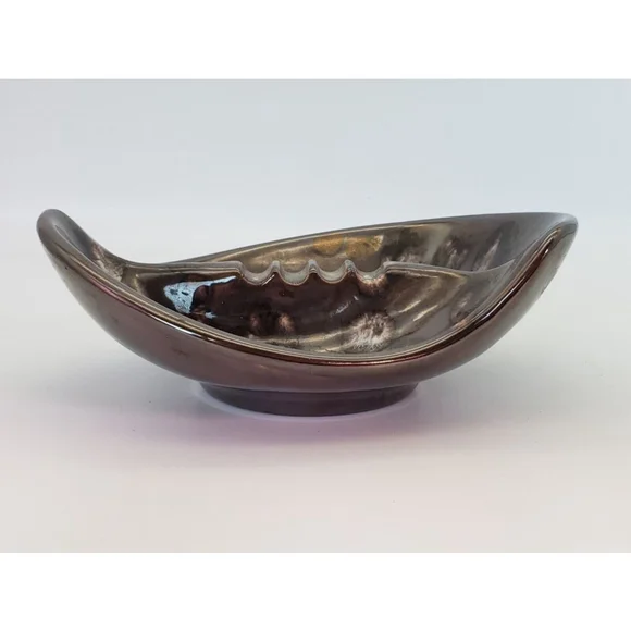 Vintage ART POTTERY ASHTRAY Dated 1980 Brown Leaf Shape