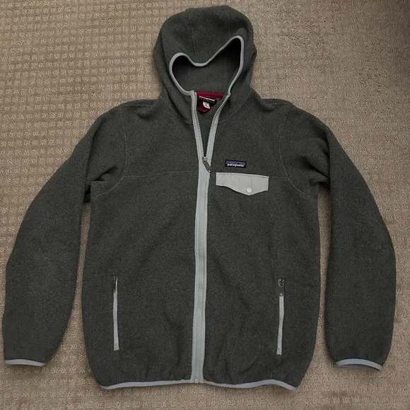 RARE Women’s patagonia hooded Synchilla fleece full zip jacket dark gray medium